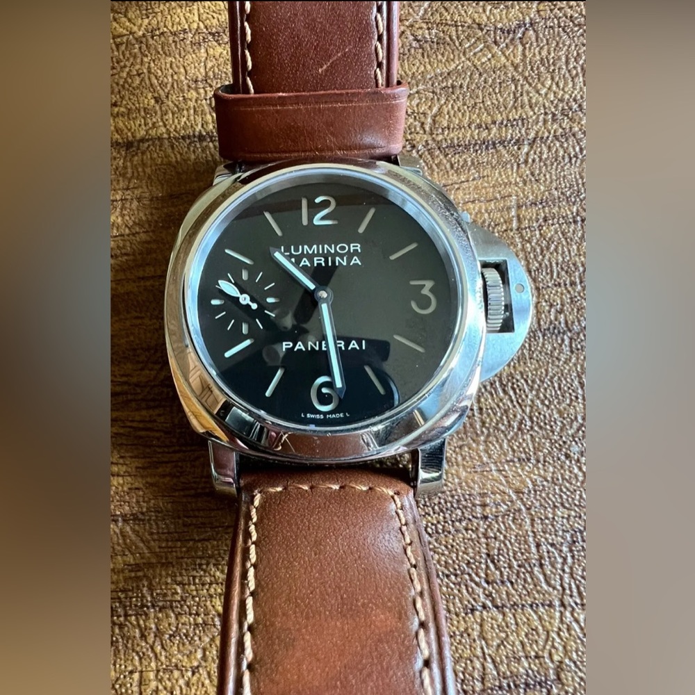 Panerai Luminor Marina Men's Black Watch Face- PAM00111 Excellent Condition
